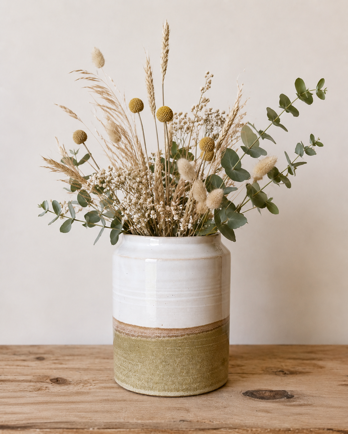 Vase blanc et olive